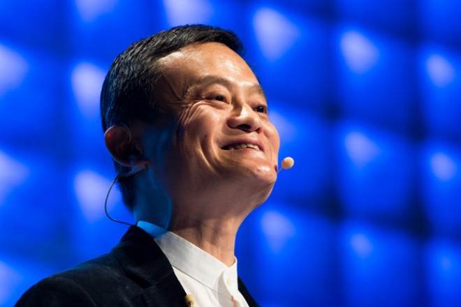 Nhận vốn từ Alibaba, cổ phiếu của tập đoàn tài chính Hồng Kông tăng gấp rưỡi