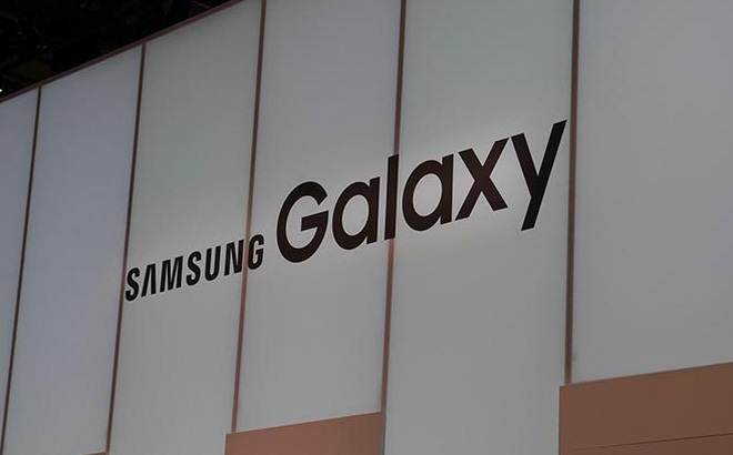 Không thể chiều người Trung Quốc, Samsung mất thêm thị phần khi doanh thu giảm 60%